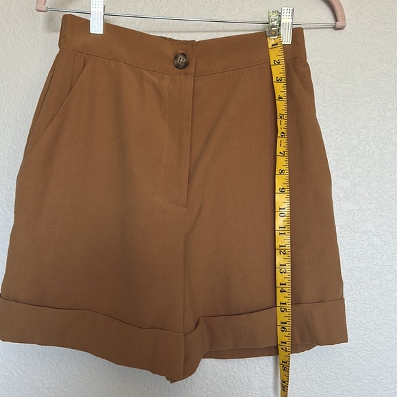 Tailored High waisted  shorts Zara small - Picture 3 of 10
